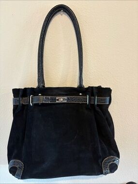 Black suede bag Gun tote with silver hardware    Gun tote'n mamas